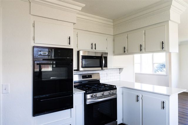 900 6th Street, Rogers, AR 72756