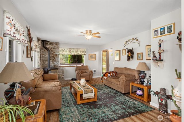 7419 214th Ave E, Bonney Lake, WA 98391