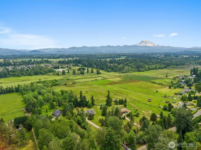 7419 214th Ave E, Bonney Lake, WA 98391