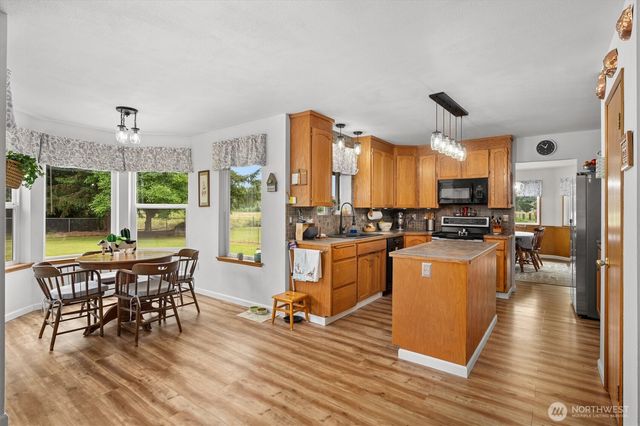 7419 214th Ave E, Bonney Lake, WA 98391
