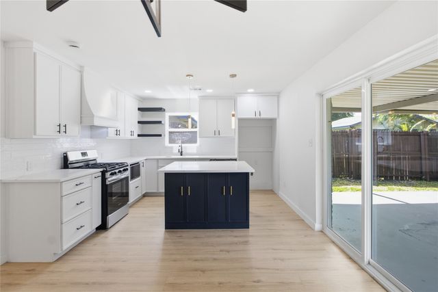 501 Bay Shore Drive, Garland, TX 75040