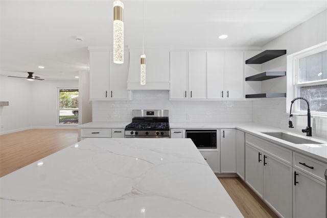 501 Bay Shore Drive, Garland, TX 75040