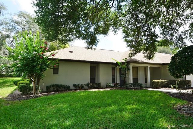 5985 W Croyden Circle, Crystal River, FL 34429
