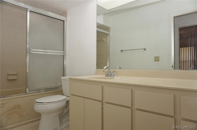 5985 W Croyden Circle, Crystal River, FL 34429