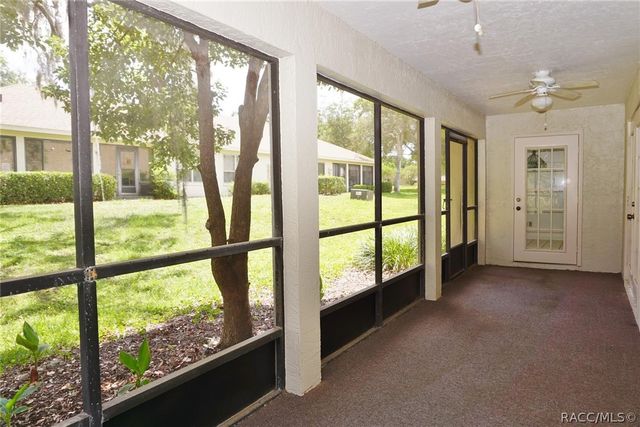 5985 W Croyden Circle, Crystal River, FL 34429
