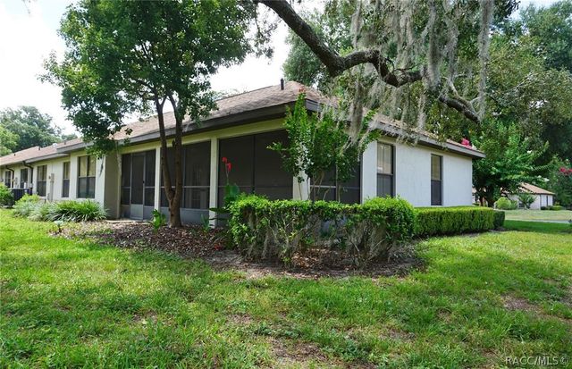 5985 W Croyden Circle, Crystal River, FL 34429