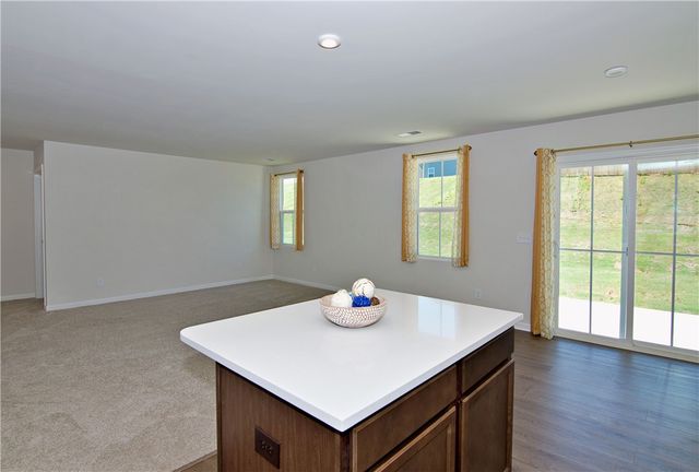 723 Peridot Way, Westminster, SC 29693