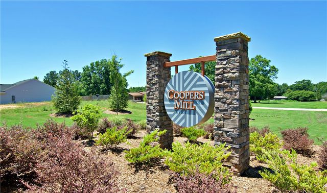723 Peridot Way, Westminster, SC 29693