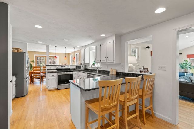 43 Maple Street, Norfolk, MA 02056