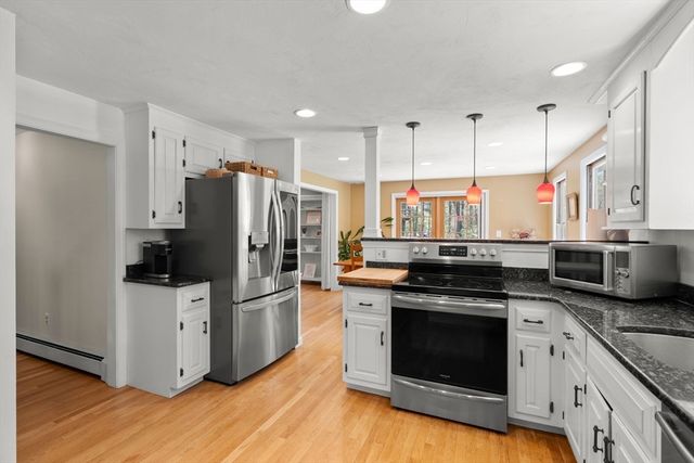 43 Maple Street, Norfolk, MA 02056