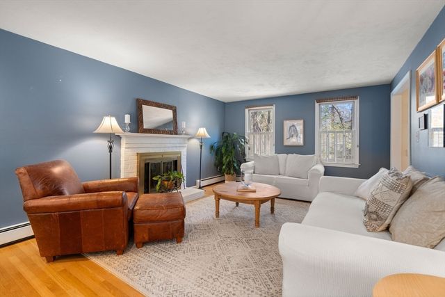 43 Maple Street, Norfolk, MA 02056