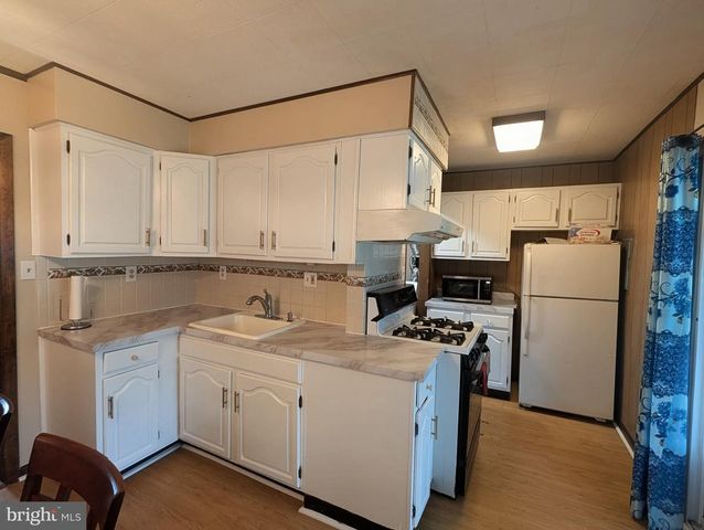 3724 DEVONSHIRE PL, Bensalem, PA 19020