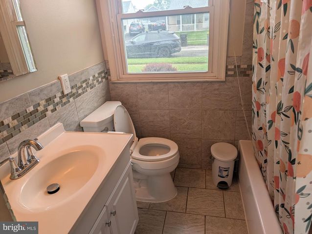 3724 DEVONSHIRE PL, Bensalem, PA 19020