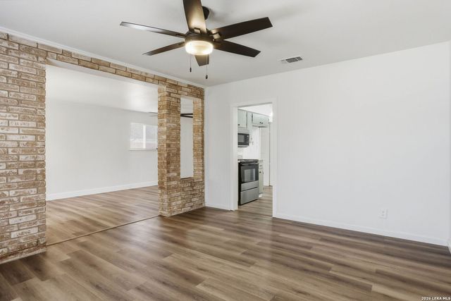 9518 Brightview St, San Antonio, TX 78217