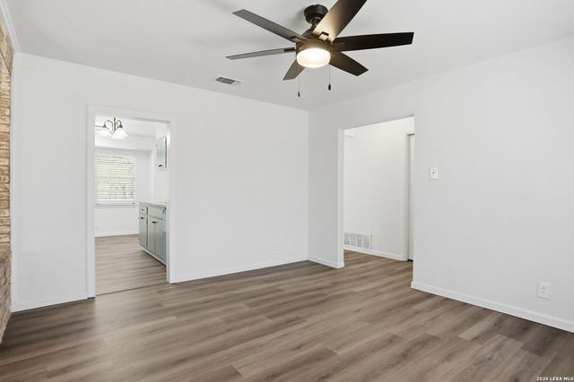 9518 Brightview St, San Antonio, TX 78217