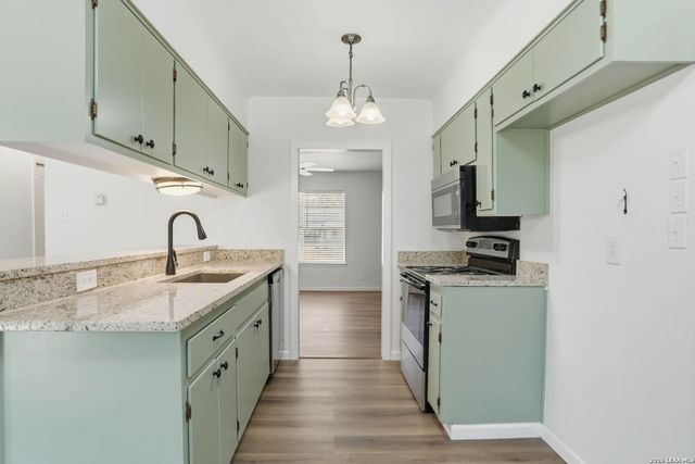 9518 Brightview St, San Antonio, TX 78217