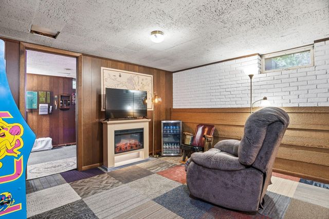3851 Flowerfield Road, Circle Pines, MN 55014