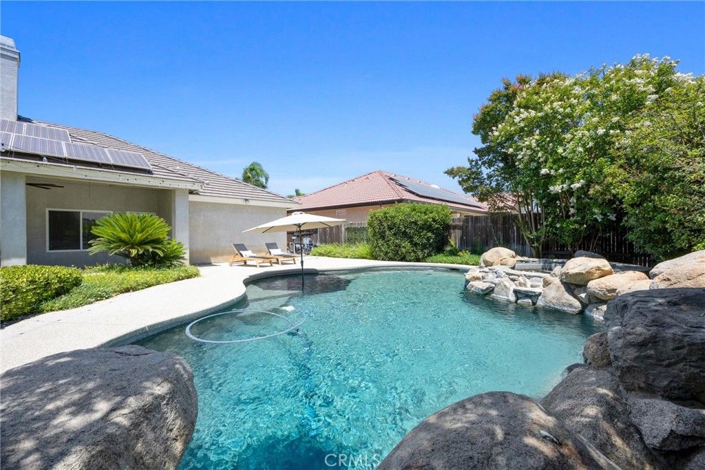 Image 43 of property listing at 14005 Austin Creek Avenue, Bakersfield, CA 93314