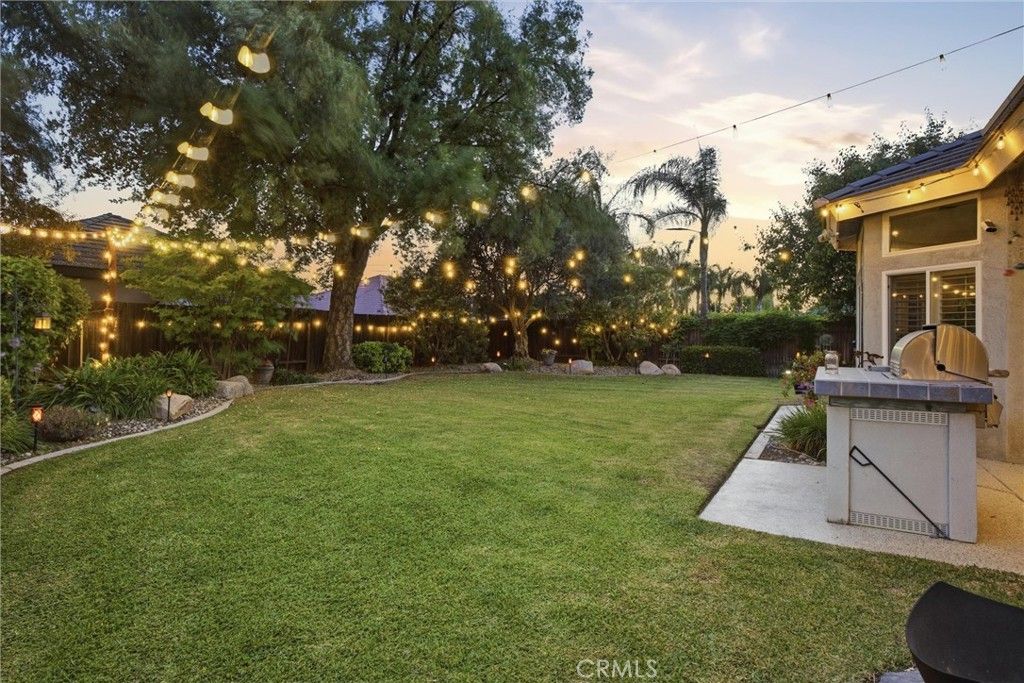 Image 49 of property listing at 14005 Austin Creek Avenue, Bakersfield, CA 93314