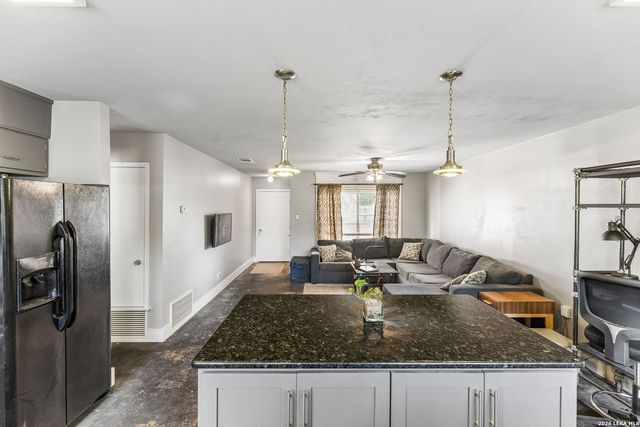 525 SOUTHTRAIL DR, San Antonio, TX 78216