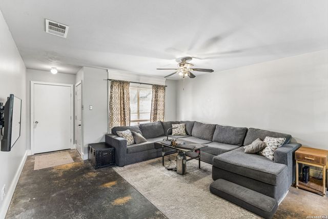 525 SOUTHTRAIL DR, San Antonio, TX 78216