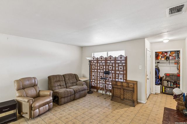 525 SOUTHTRAIL DR, San Antonio, TX 78216