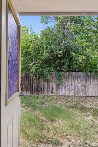 525 SOUTHTRAIL DR, San Antonio, TX 78216