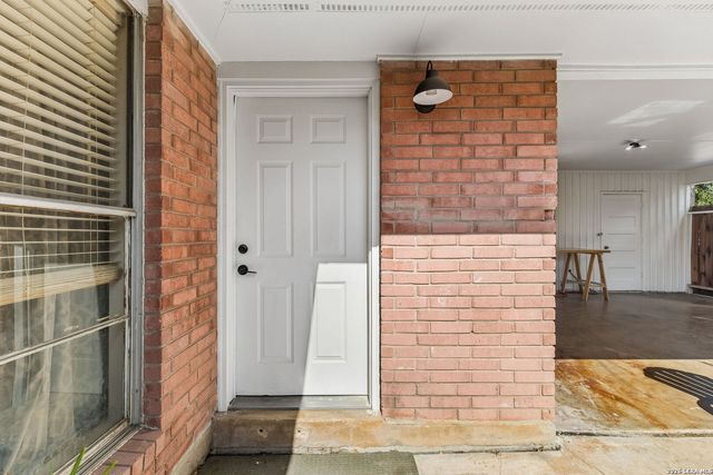 525 SOUTHTRAIL DR, San Antonio, TX 78216
