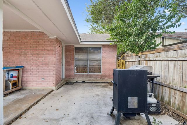 525 SOUTHTRAIL DR, San Antonio, TX 78216