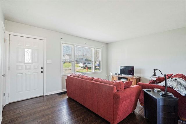 9808 E 59th Terrace, Raytown, MO 64133