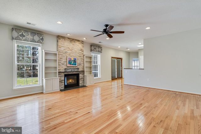 14850 KING CHARLES, Issue, MD 20645