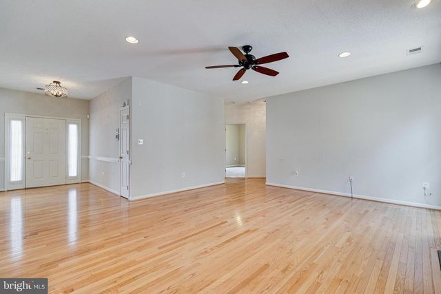 14850 KING CHARLES, Issue, MD 20645