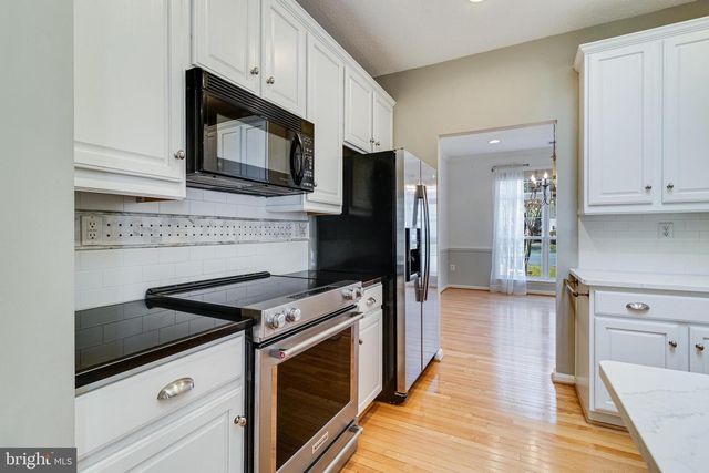 14850 KING CHARLES, Issue, MD 20645