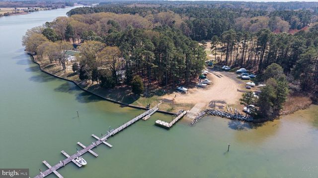 14850 KING CHARLES, Issue, MD 20645