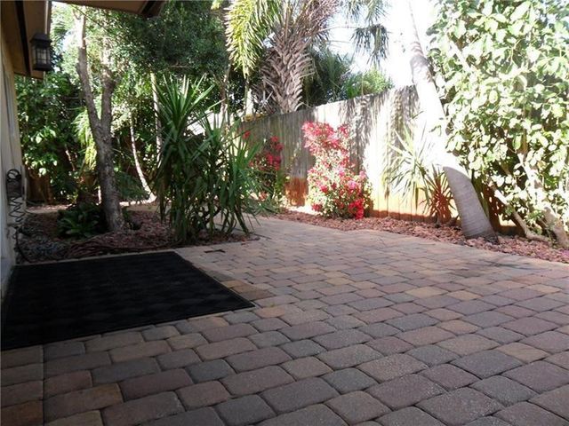 1009 NE 23RD Drive 2, Wilton Manors, FL 33305