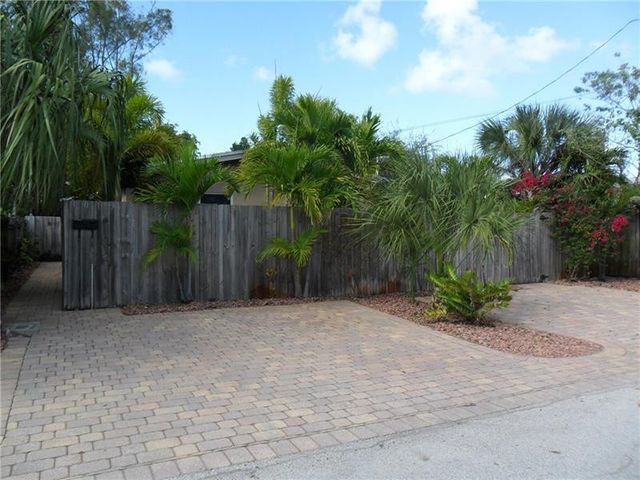 1009 NE 23RD Drive 2, Wilton Manors, FL 33305