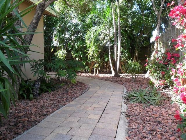 1009 NE 23RD Drive 2, Wilton Manors, FL 33305