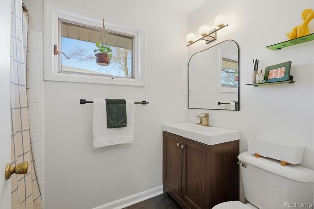 2604 Rochester Road 3, Royal Oak, MI 48073