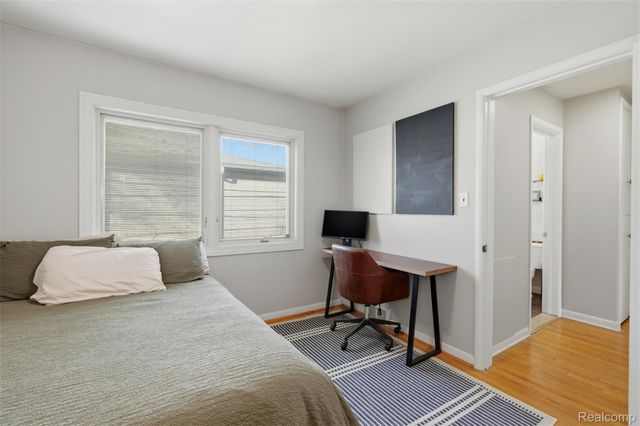 2604 Rochester Road 3, Royal Oak, MI 48073