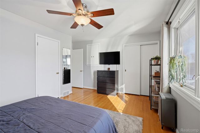 2604 Rochester Road 3, Royal Oak, MI 48073