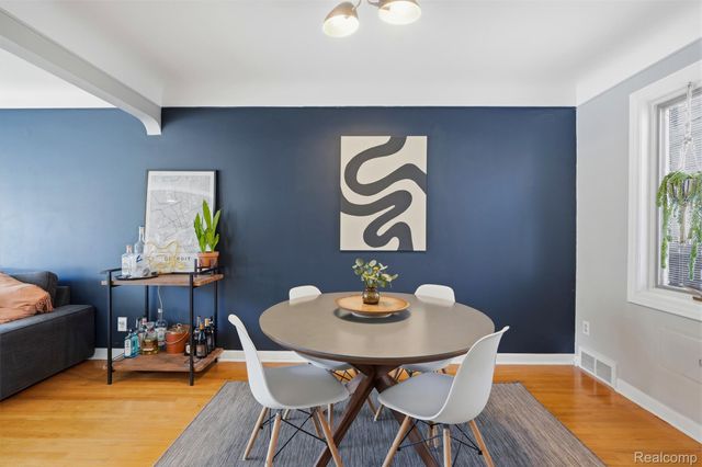 2604 Rochester Road 3, Royal Oak, MI 48073