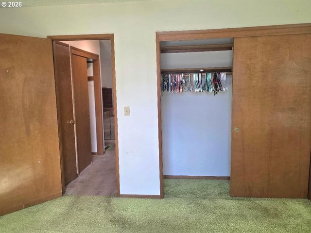 2904 Ne 151ST Ave, Portland, OR 97230