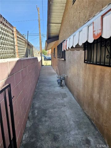 1171 W 7th, San Bernardino, CA 92411