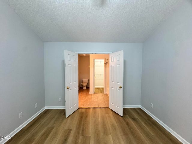 1004 Starkland Way, Holly Springs, NC 27540