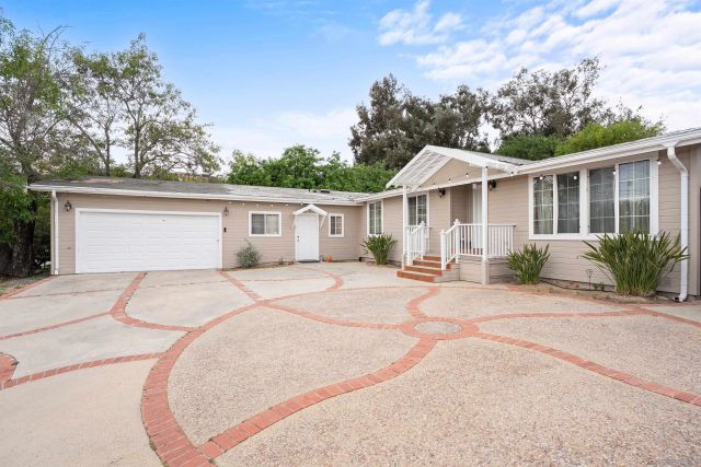 12452 Janet Kay Way, El Cajon, CA 92021