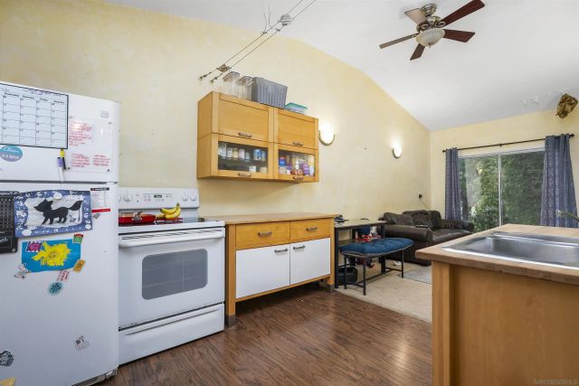 12452 Janet Kay Way, El Cajon, CA 92021