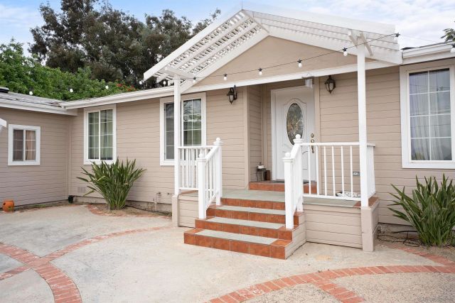 12452 Janet Kay Way, El Cajon, CA 92021