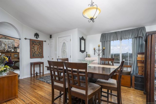 12452 Janet Kay Way, El Cajon, CA 92021