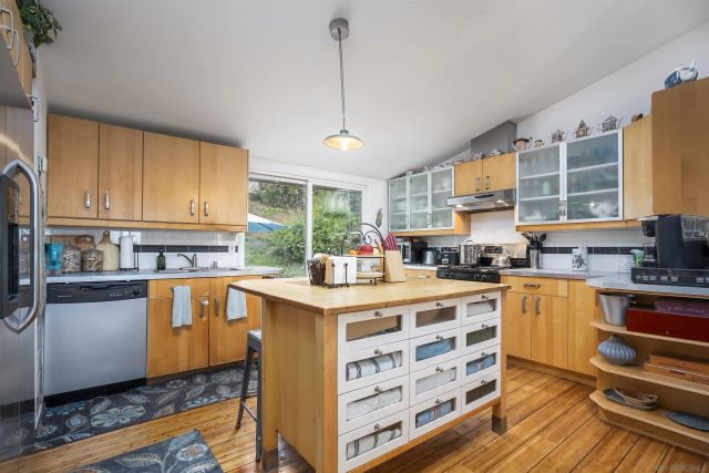 12452 Janet Kay Way, El Cajon, CA 92021