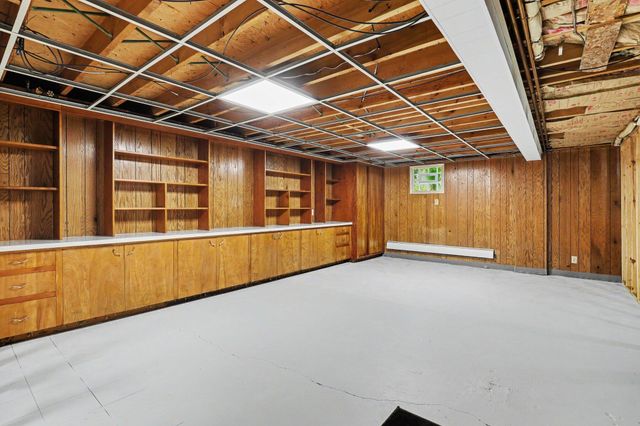 935 S Baldwin Street, Greenville, MI 48838